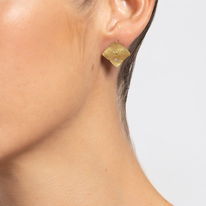 18K Gold Earrings with Diamonds "Ones Collection"