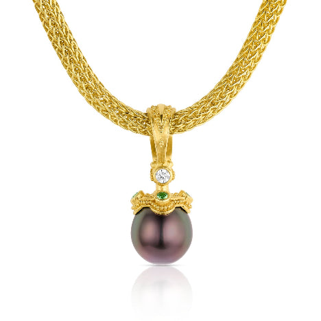 Pendant with a Tahitian pearl